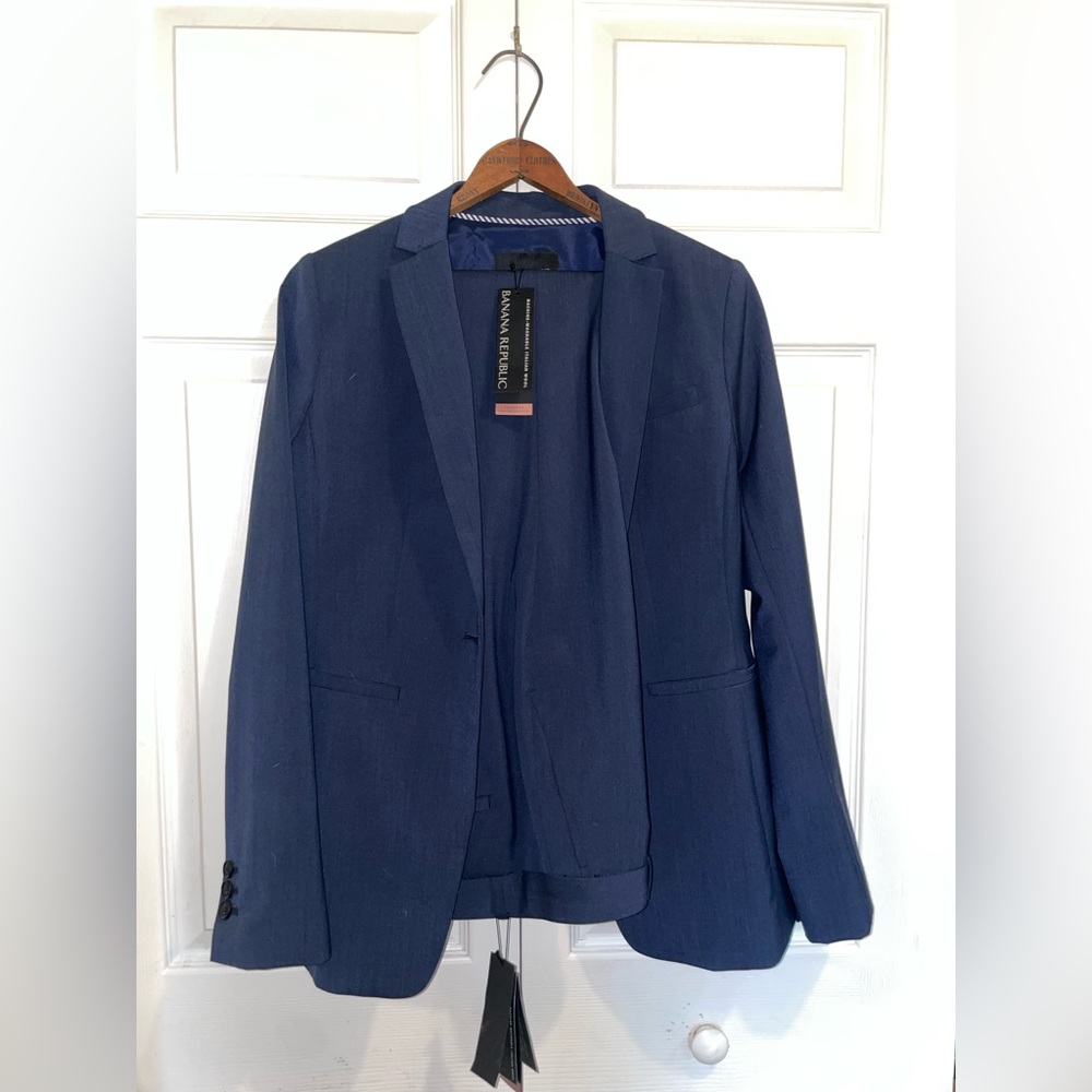 NWT Banana Republic Suit: Ryan Trousers sz2. Long and Lean Blazer sz2